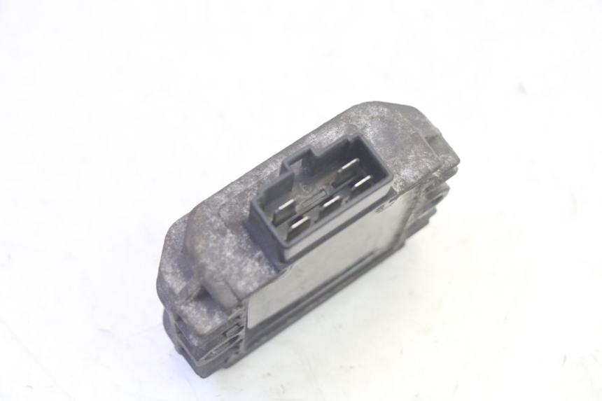 photo de REGULADOR DE CARGA PIAGGIO XEVO - X EVO 125 (2007 - 2017) - Zoom estado de uso