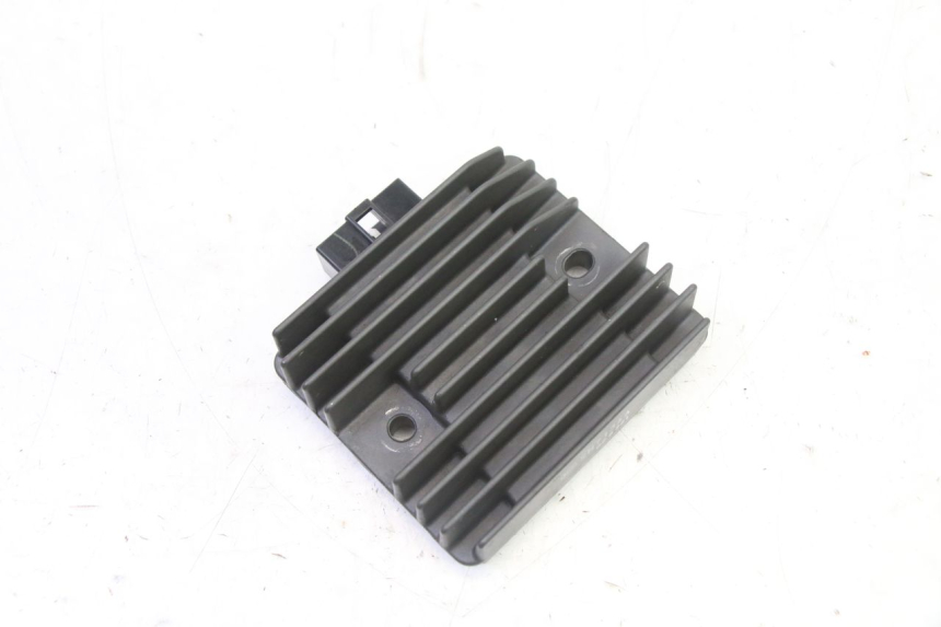 photo de REGULADOR YAMAHA XJ6 ABS 600 (2008 - 2016)
