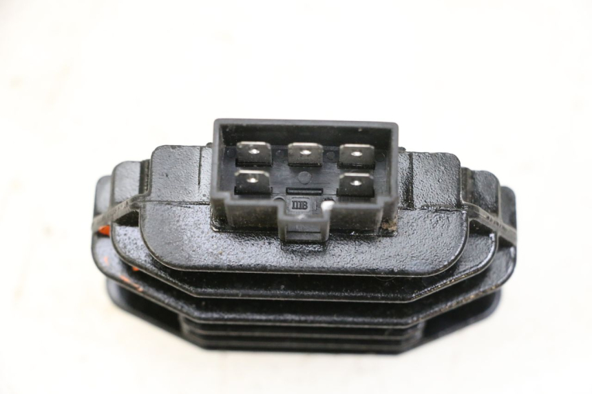 photo de REGULADOR YAMAHA XJN DIVERSION 600 (2000 - 2003)