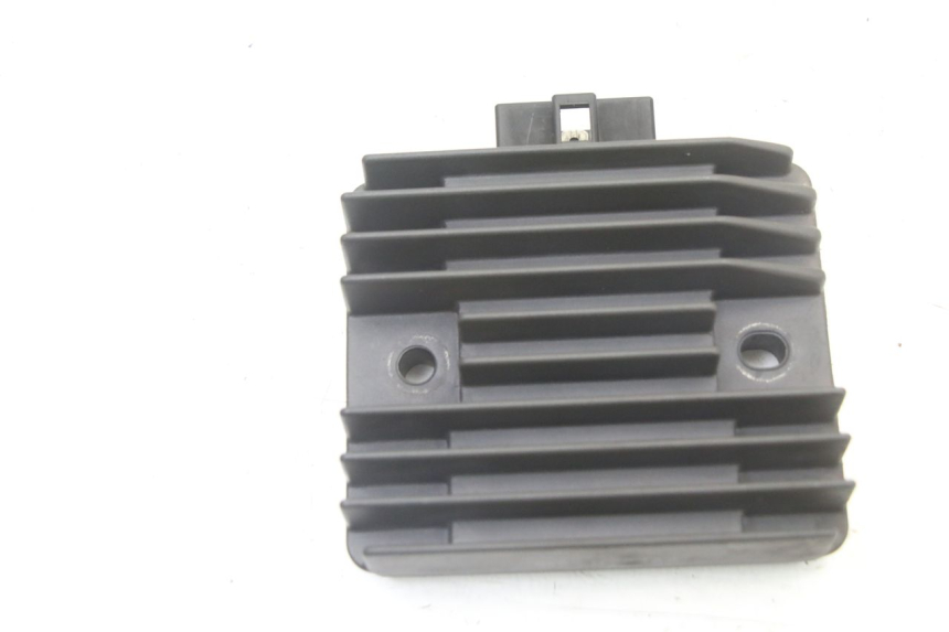 photo de REGULADOR YAMAHA XJ6 ABS 600 (2008 - 2016)