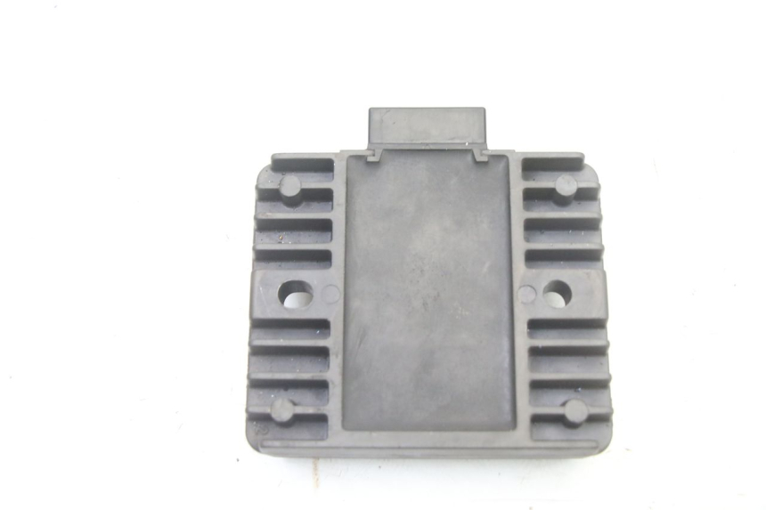 photo de REGULADOR YAMAHA XJ6 ABS 600 (2008 - 2016)