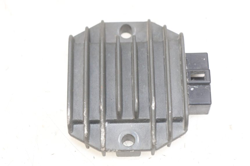 photo de REGULADOR DE CARGA YAMAHA YP MAJESTY 125 (1998 - 2001)