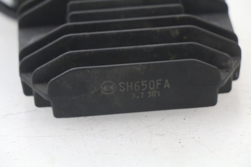 photo de REGULADOR KAWASAKI ZX-6R ZX6R 636 (2003 - 2004) - Zoom estado de uso