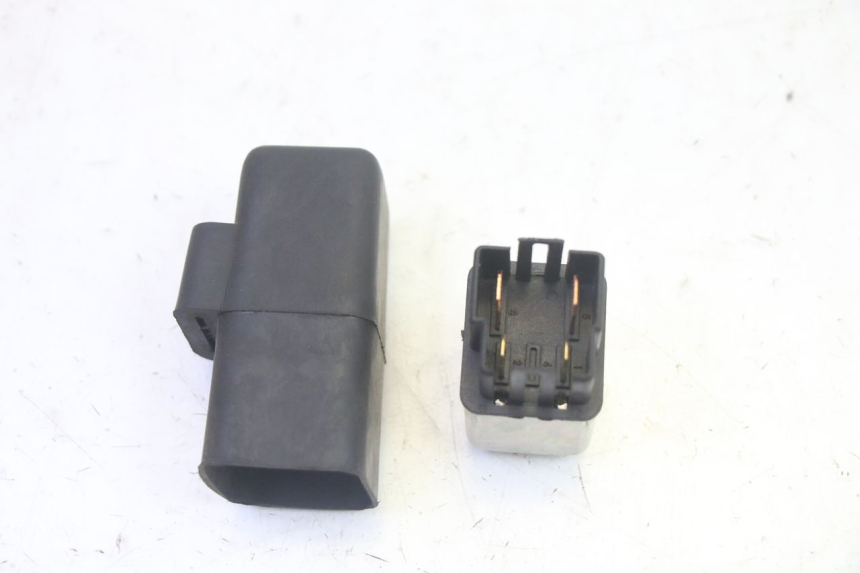 photo de RELE ARRANQUE KYMCO AGILITY 4T 50 (2018 - 2022) - Zoom estado de uso