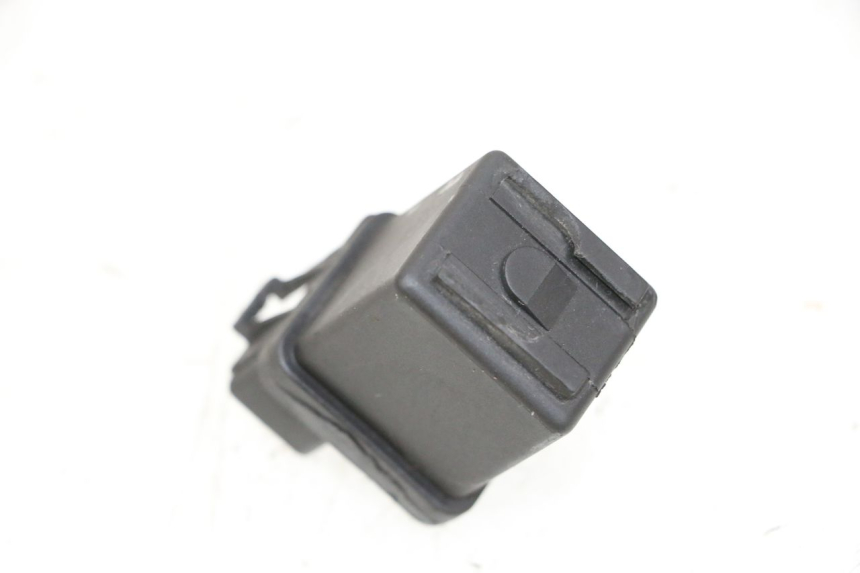 photo de RELÉ DE ARRANQUE PEUGEOT KISBEE 4T 50 (2010 - 2017) - Otra perspectiva