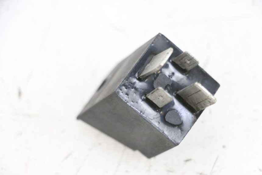 photo de RELé DE ARRANQUE PIAGGIO NEW TYPHOON 50 (2018 - 2021) - Detalle de la pieza