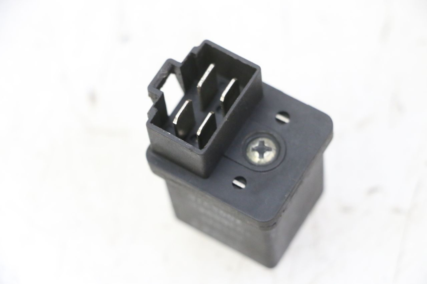 photo de RELÉ DE ARRANQUE PEUGEOT SPEEDFIGHT 3 AIR 50 (2009 - 2015)