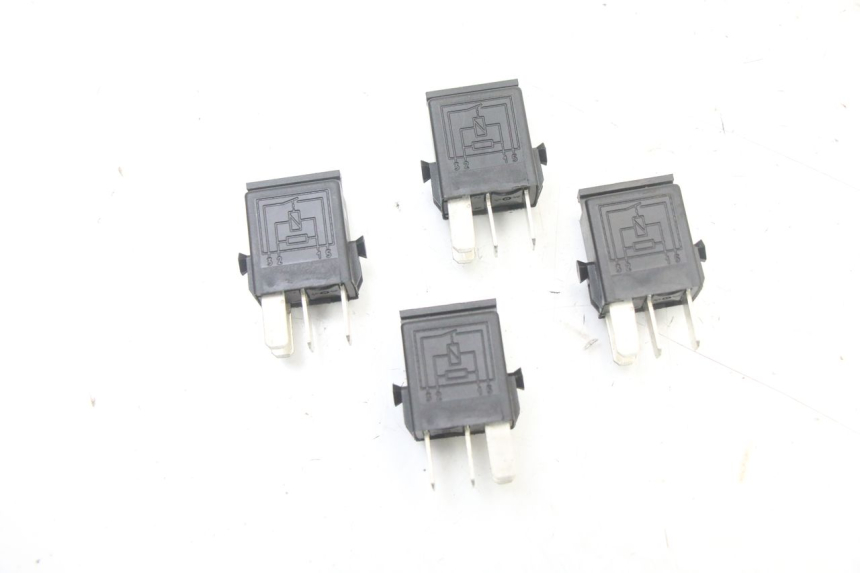 photo de RELÉ ELÉCTRICO BMW C1 125 (2000 - 2003)