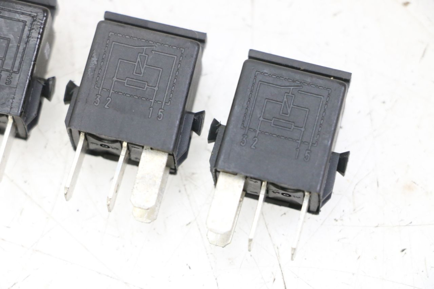 photo de RELÉ ELÉCTRICO BMW C1 125 (2000 - 2003)
