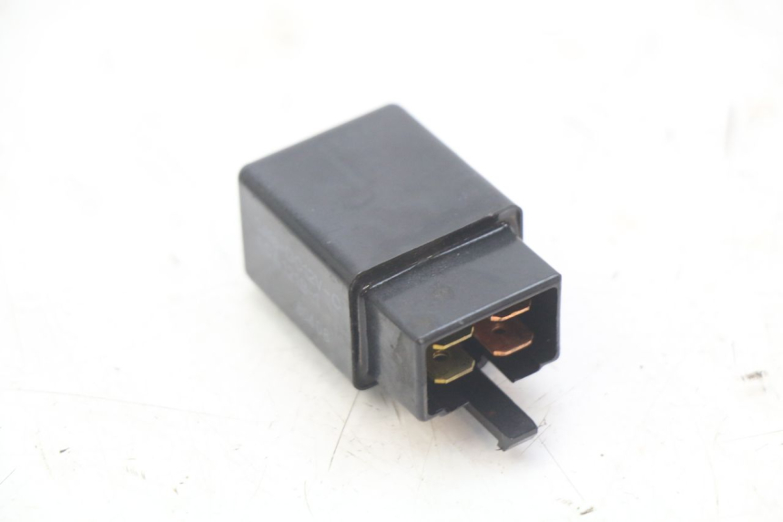 photo de RELÉ ELÉCTRICO HONDA FES PANTHEON 2T 125 (1998 - 2002)