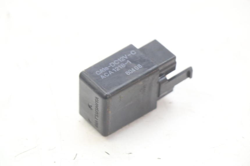 photo de RELÉ ELÉCTRICO HONDA FES PANTHEON 2T 125 (1998 - 2002)