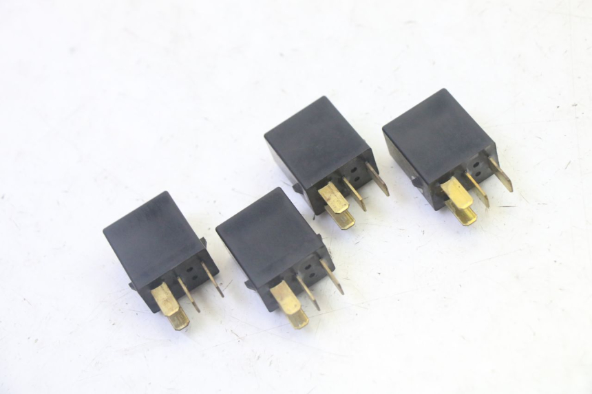 photo de RELÉ ELÉCTRICO HONDA FES S-WING SWING ABS 125 (2007 - 2015)