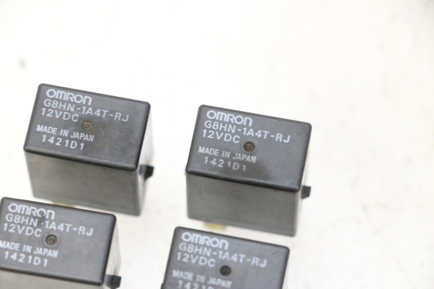 photo de RELÉ ELÉCTRICO HONDA FES S-WING SWING ABS 125 (2007 - 2015)