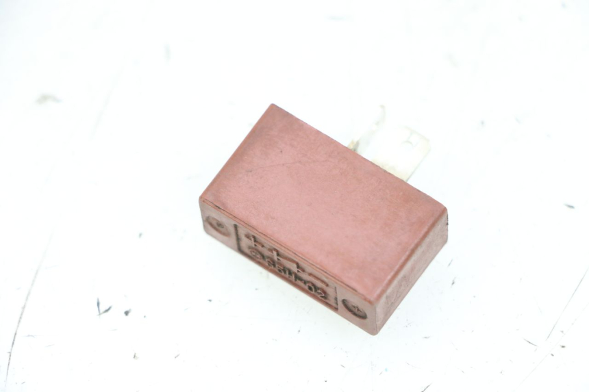 photo de RELE KAWASAKI GPX R WARBIRD 600 (1988 - 1993) - Otra perspectiva