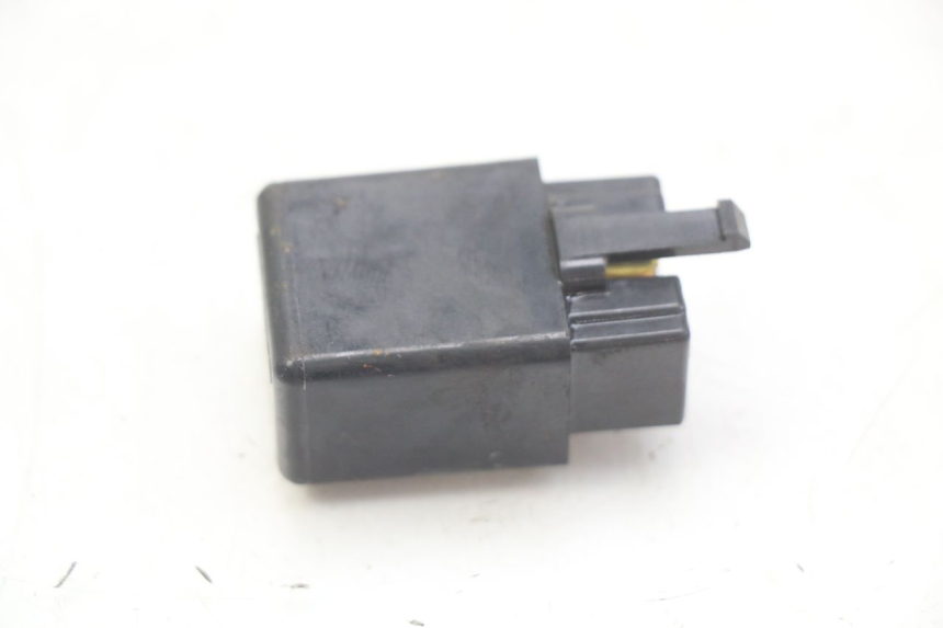 photo de RELÉ ELÉCTRICO HONDA FES PANTHEON 2T 125 (1998 - 2002)