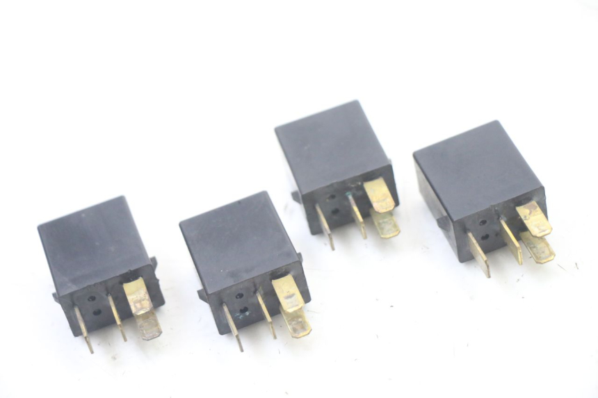 photo de RELÉ ELÉCTRICO HONDA FES S-WING SWING ABS 125 (2007 - 2015)