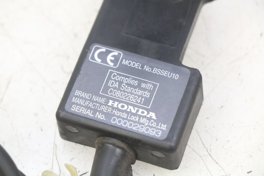 photo de RELÉ ELÉCTRICO HONDA FJS SILVERWING SILVER WING 400 (2009 - 2016)