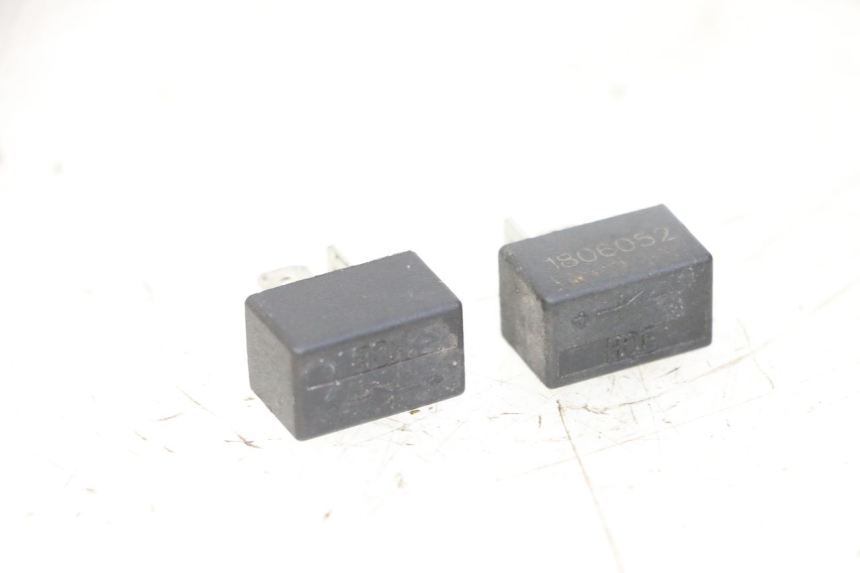 photo de RELé ELéCTRICO PEUGEOT KISBEE 4T 50 (2018 - 2022)