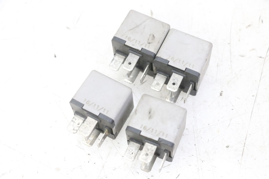 photo de RELAY ELÉCTRICO PIAGGIO MP3 LT 300 (2010 - 2016)