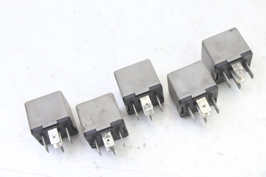 photo de RELé ELéCTRICO PIAGGIO MP3 500 (2011 - 2015)