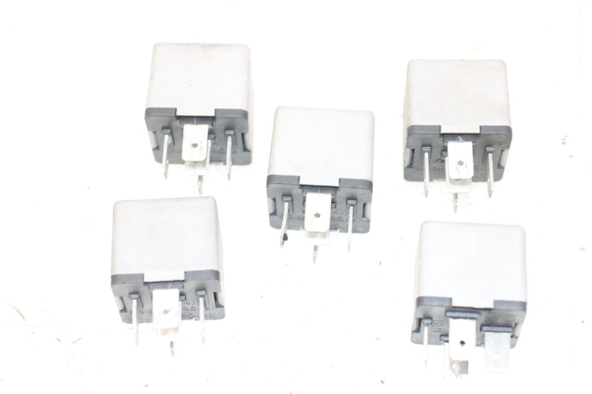 photo de RELÉ ELÉCTRICO PIAGGIO MP3 500 (2014 - 2016)