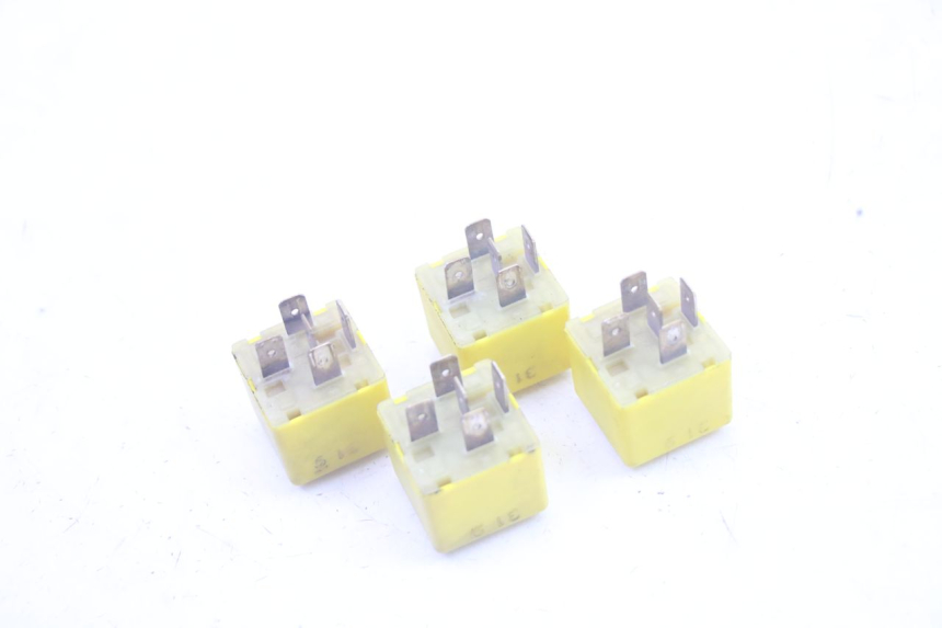 photo de RELÉ ELÉCTRICO PIAGGIO MP3 RL 250 (2006 - 2010) - Zoom estado de uso