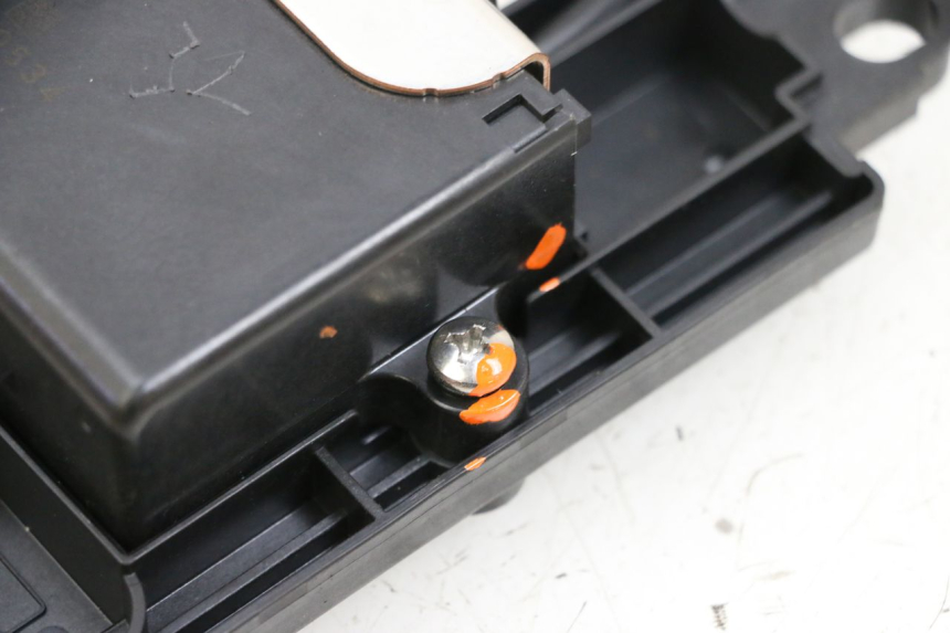 photo de RELE YAMAHA NEO'S CORE 1 (2022 - 2026) - Otra vista del artículo