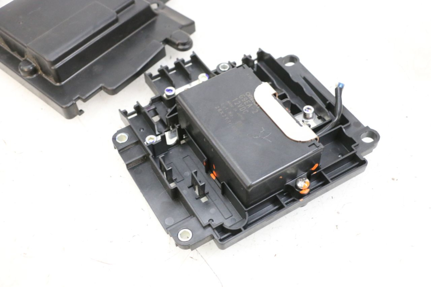 photo de RELE YAMAHA NEO'S CORE 1 (2022 - 2026) - Marcados y referencias originales