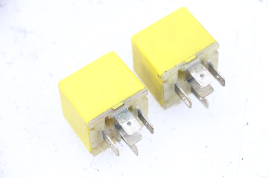 photo de RELÉ ELÉCTRICO PIAGGIO MP3 125 (2006 - 2014)