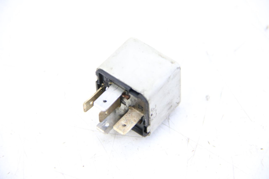 photo de RELÉ ELÉCTRICO PIAGGIO VESPA GRANTURISMO 125 (2003 - 2007)