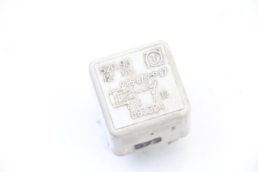 photo de RELÉ ELÉCTRICO PIAGGIO VESPA GRANTURISMO 125 (2003 - 2007)