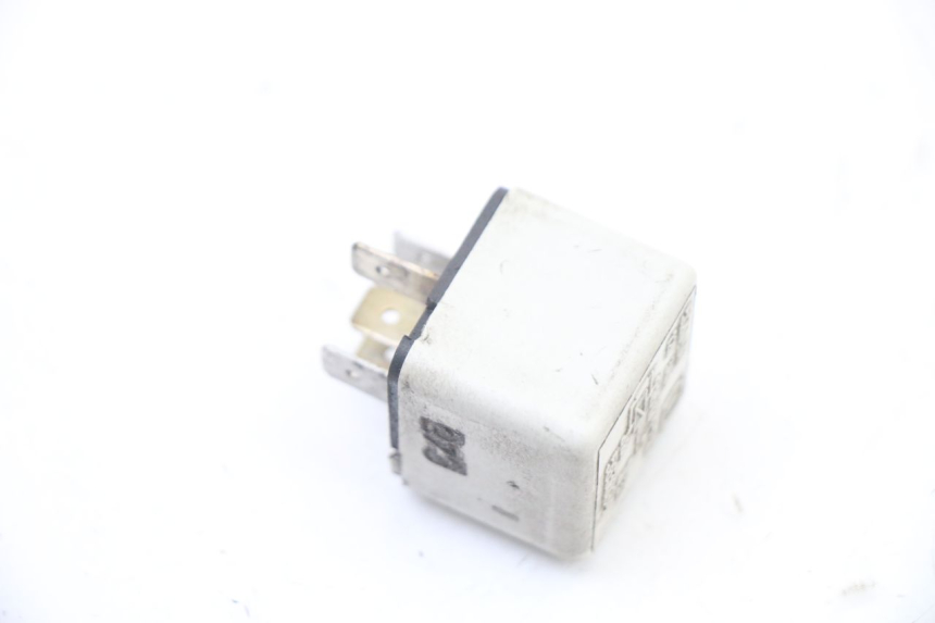 photo de RELÉ ELÉCTRICO PIAGGIO VESPA GRANTURISMO 125 (2003 - 2007)