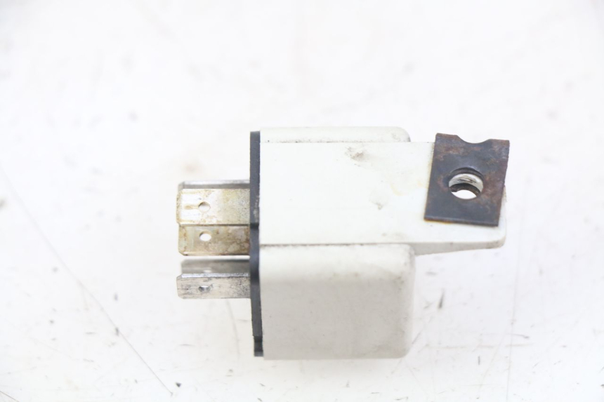 photo de RELÉ ELÉCTRICO PIAGGIO VESPA LXV 125 (2006 - 2009)