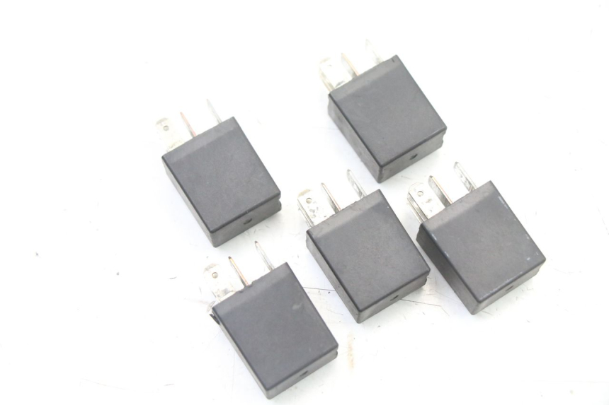 photo de RELE PEUGEOT SATELIS 125 (2013 - 2018)