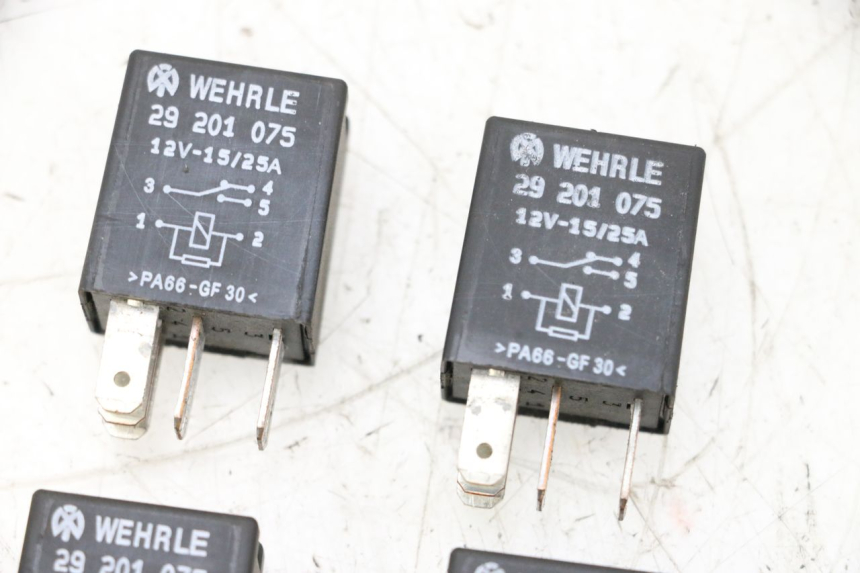 photo de RELE PEUGEOT SATELIS 125 (2013 - 2018) - Zoom estado de uso