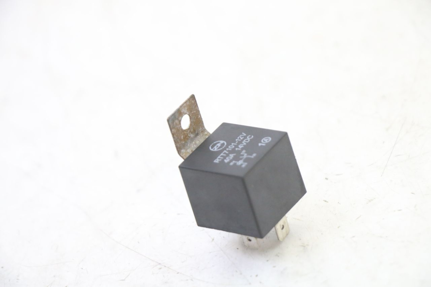 photo de RELE HONDA ST PAN EUROPEAN 1300 (2002 - 2013)