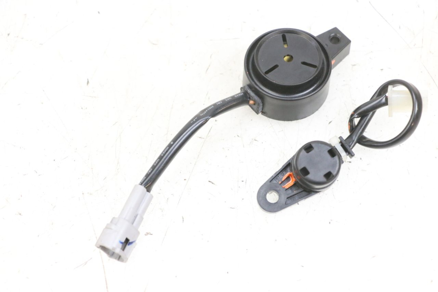 photo de RELE YAMAHA TRICITY 300 (2020 - 2024) - Vista principal