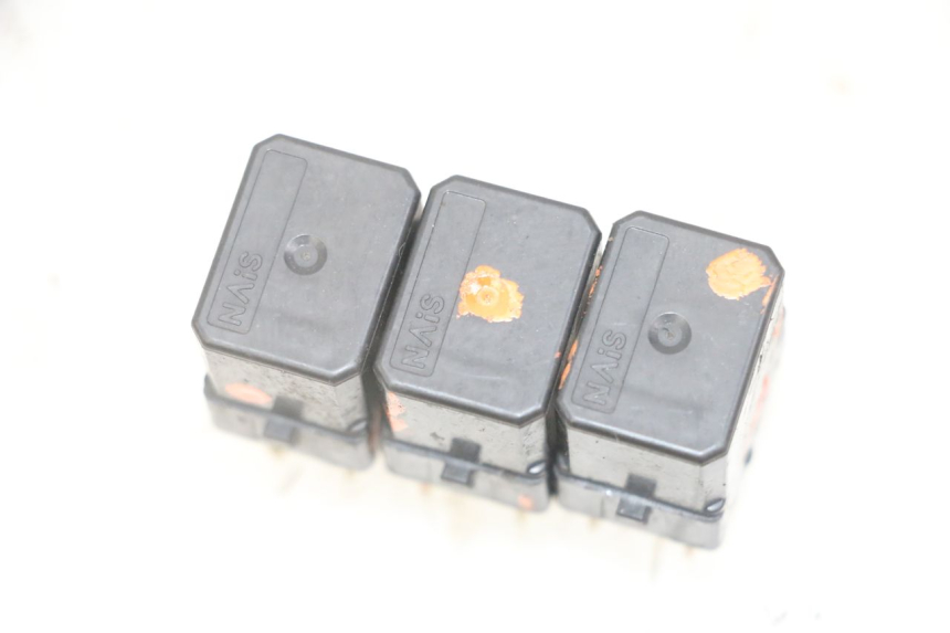 photo de RELé ELéCTRICO YAMAHA XMAX X-MAX 125 (2006 - 2009)