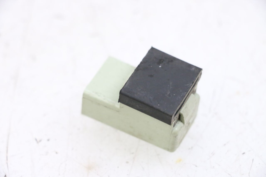 photo de RELÉ ELÉCTRICO YAMAHA X-MAX XMAX 125 (2010 - 2013) - Zoom estado de uso