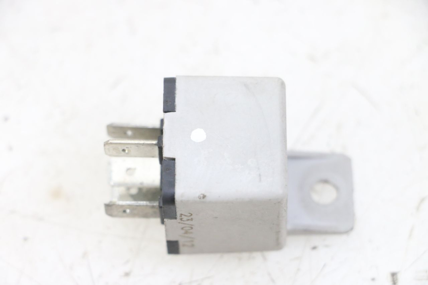 photo de RELÉ ELÉCTRICO PIAGGIO XEVO - X EVO 125 (2007 - 2017) - Zoom estado de uso