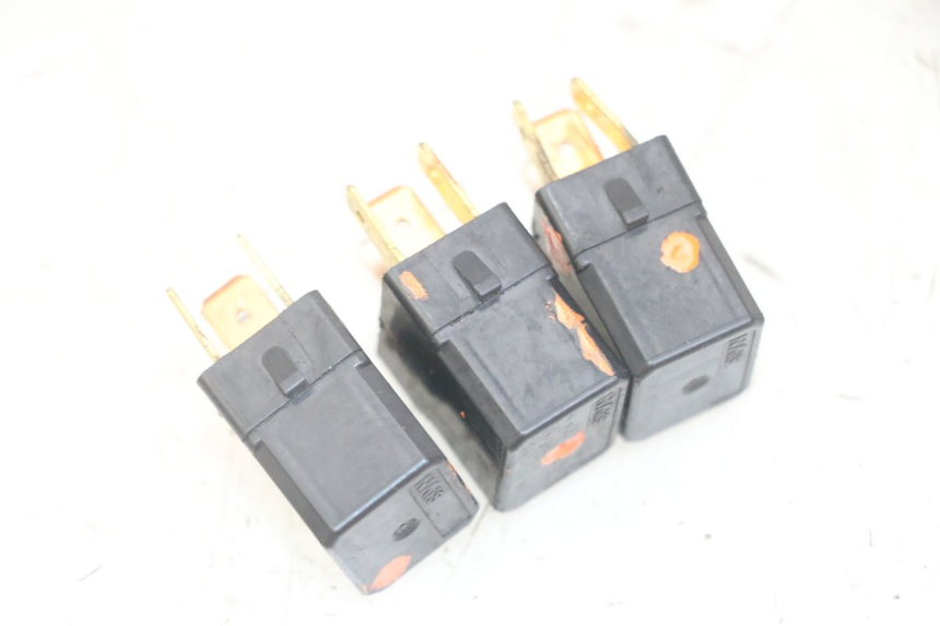 photo de RELé ELéCTRICO YAMAHA XMAX X-MAX 125 (2006 - 2009)