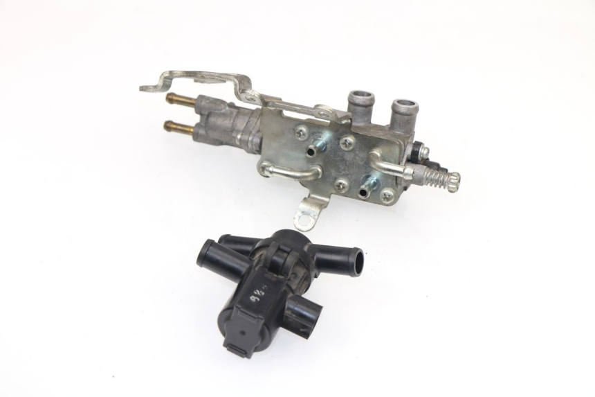 photo de RELE YAMAHA FZ6 FAZER 600 (2007 - 2010)