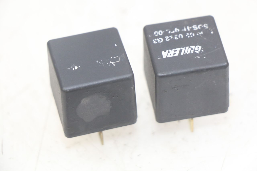 photo de RELÉ ELÉCTRICO YAMAHA YP MAJESTY 125 (2007 - 2010)