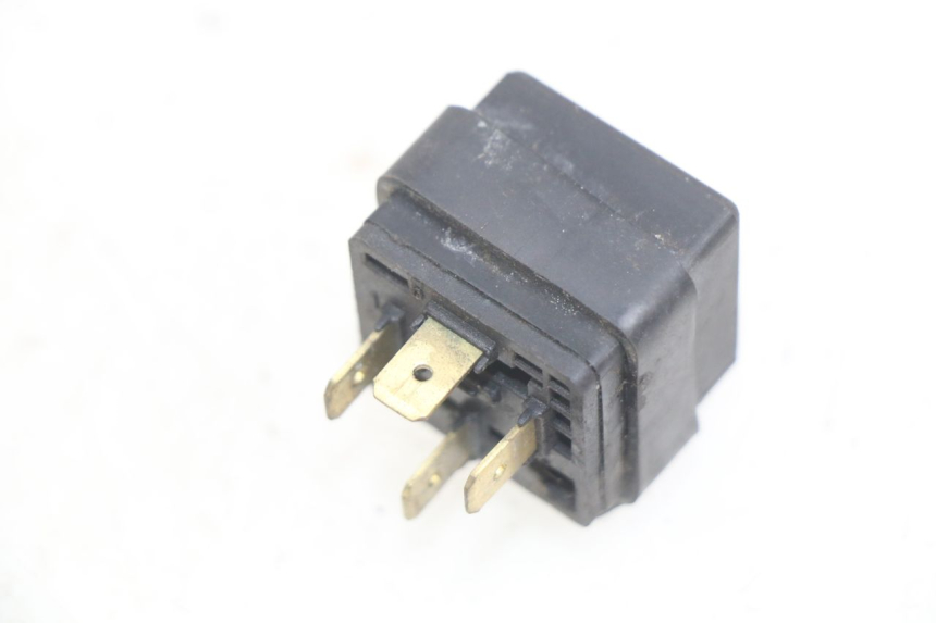 photo de RELÉ ELÉCTRICO YAMAHA YP MAJESTY 125 (1998 - 2001)