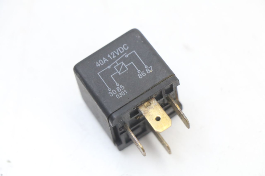 photo de RELÉ ELÉCTRICO YAMAHA YP MAJESTY 125 (2002 - 2006)