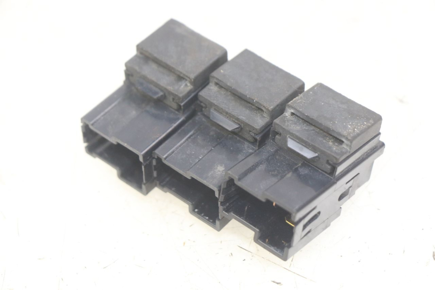 photo de RELÉ ELÉCTRICO YAMAHA YP MAJESTY 400 (2004 - 2008)