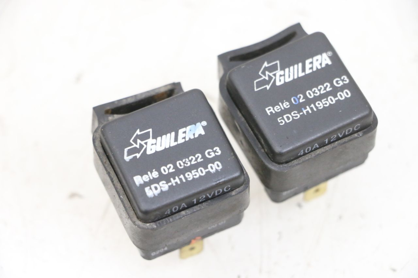 photo de RELÉ ELÉCTRICO YAMAHA YP MAJESTY 125 (2002 - 2006) - Vista principal