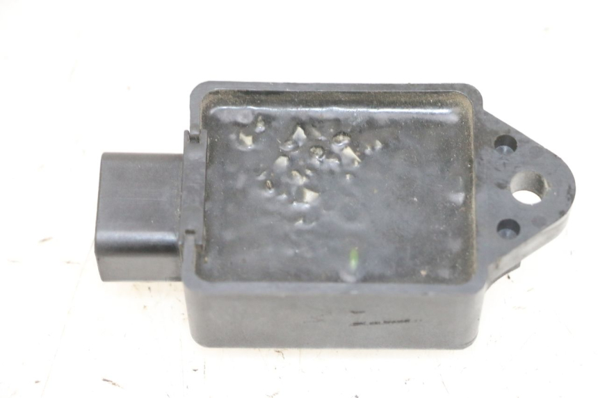 photo de RELE KAWASAKI ZR 7 750 (1999 - 2001) - Zoom estado de uso