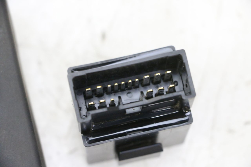 photo de RELÉ BOMBA COMBUSTIBLE YAMAHA MT-07 MT07 ABS 700 (2014 - 2017)