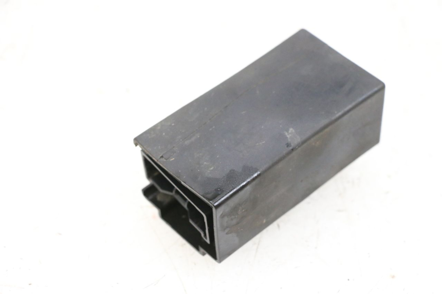 photo de RELÉ BOMBA COMBUSTIBLE YAMAHA MT-07 MT07 ABS 700 (2018 - 2020) - Detalle de la pieza